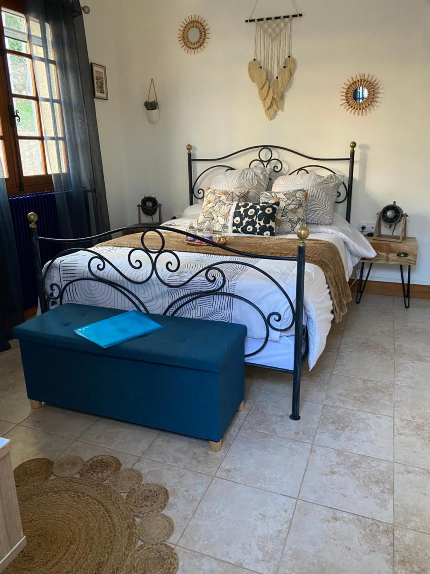 Chambres D'Hotes De Charme La Joseline Flayosc Ngoại thất bức ảnh